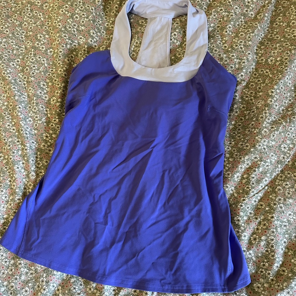 Lululemon top